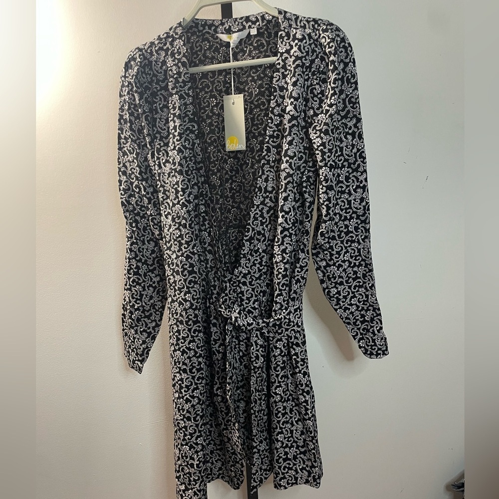 NWT BODEN|| Swirl Sprig Ruched Sleeve Mini Wrap Dress Black White Anthropologie - Picture 3 of 11